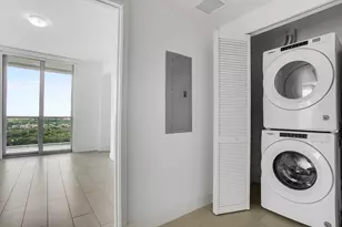 2000 Metropica Wy, Sunrise, FL 33323 - Photo 11