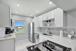 130 Lake Meryl Dr, West Palm Beach, FL 33411 - Photo 13