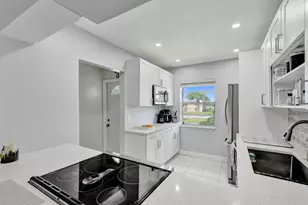 130 Lake Meryl Dr, West Palm Beach, FL 33411 - Photo 15