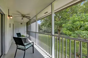 130 Lake Meryl Dr, West Palm Beach, FL 33411 - Photo 3