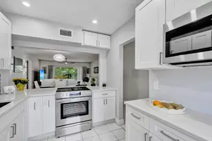 130 Lake Meryl Dr, West Palm Beach, FL 33411 - Photo 5