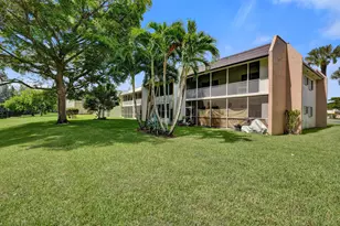 130 Lake Meryl Dr, West Palm Beach, FL 33411 - Photo 31