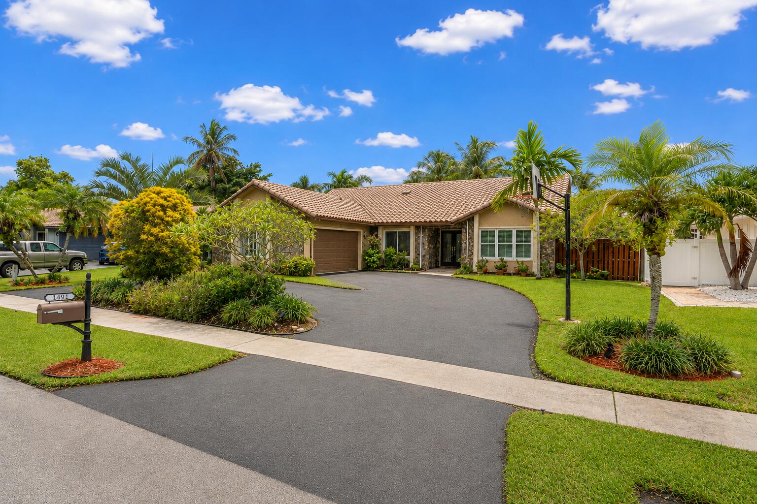 1491 NW 99th Ave - 1491 NW 99th Ave, Plantation, FL 33322 Luxury Property | Jose Angel Pina