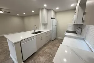 883 Normandy Ln, Delray Beach, FL 33484 - Photo 11