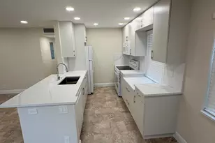 883 Normandy Ln, Delray Beach, FL 33484 - Photo 9