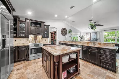 9162 Winding Woods Drive, Lake Worth, FL 33467 - Photo 11