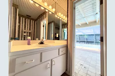 135 SE 26th Avenue, Boynton Beach, FL 33435 - Photo 21