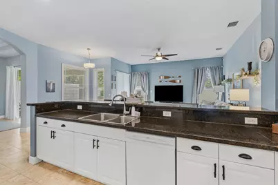 6175 NW East Deville Circle, Port Saint Lucie, FL 34986 - Photo 17