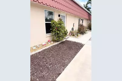 351 Covered Bridge Boulevard #B, Lake Worth, FL 33467 - Photo 3