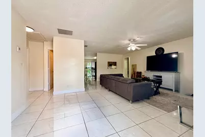 5913 Corson Place, Lake Worth, FL 33463 - Photo 9