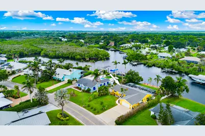 622 SW Pine Tree Lane, Palm City, FL 34990 - Photo 3
