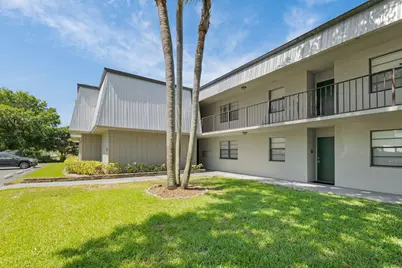 2517 17th Street S #102, Fort Pierce, FL 34982 - Photo 3