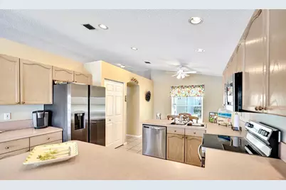 5886 Las Colinas Circle, Lake Worth, FL 33463 - Photo 25