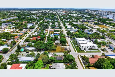 310 SE 8th Street, Delray Beach, FL 33483 - Photo 11