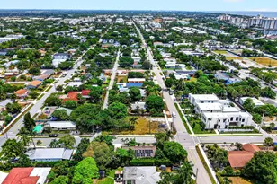 310 SE 8th St, Delray Beach, FL 33483 - Photo 11