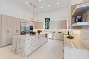 2525 Seminole Cir, West Palm Beach, FL 33409 - Photo 15
