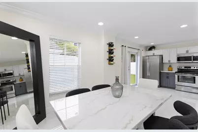 5799 Woodland Point Drive, Tamarac, FL 33319 - Photo 13