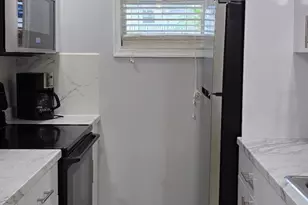 3210 Holiday Springs Blvd, Margate, FL 33063 - Photo 7