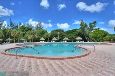 3210 Holiday Springs Boulevard #2-110, Margate, FL 33063 - Photo 3
