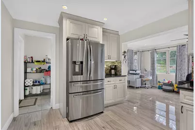 4716 NW 49th Place, Tamarac, FL 33319 - Photo 15