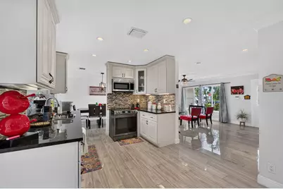 4716 NW 49th Place, Tamarac, FL 33319 - Photo 13