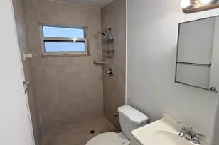 1124 NW 2nd St, Fort Lauderdale, FL 33311 - Photo 5