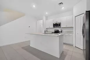 4168 Lagoon Shore Dr, Lake Worth, FL 33467 - Photo 5