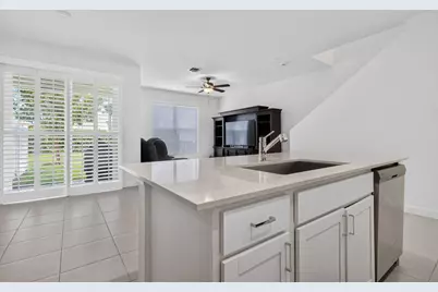 4168 Lagoon Shore Drive, Lake Worth, FL 33467 - Photo 7