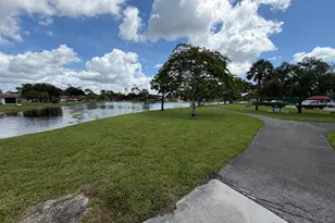 214 Down E Ln, Lake Worth, FL 33467 - Photo 35