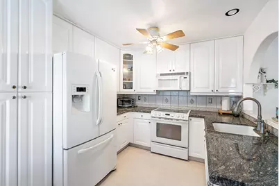 7633 Tahiti Lane #204, Lake Worth, FL 33467 - Photo 3