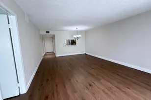 800 SW 125th Way, Pembroke Pines, FL 33027 - Photo 5