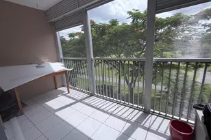 800 SW 125th Way, Pembroke Pines, FL 33027 - Photo 11