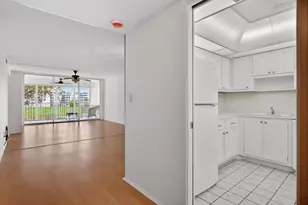 2651 S Palm Aire Dr, Pompano Beach, FL 33069 - Photo 3