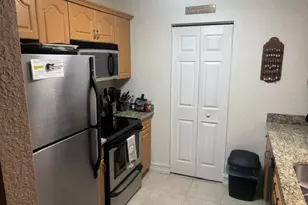 200 Country Club Dr, Largo, FL 33771 - Photo 27