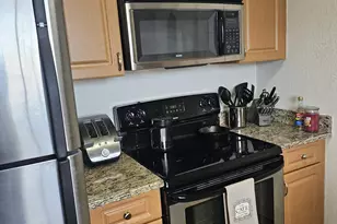 200 Country Club Dr, Largo, FL 33771 - Photo 9