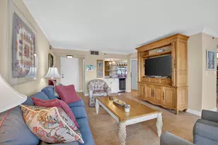1761 SE Bridgewood Dr, Boca Raton, FL 33434 - Photo 3