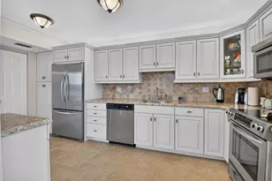 1761 SE Bridgewood Dr, Boca Raton, FL 33434 - Photo 9