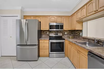 7290 Ashford Place #404, Delray Beach, FL 33446 - Photo 9