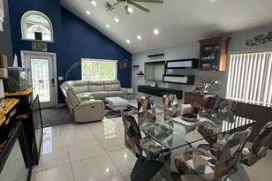 8 Elton Pl, Boynton Beach, FL 33426 - Photo 13