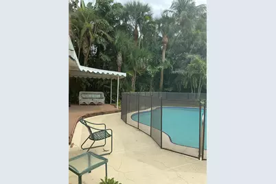 210 Palm Trail, Delray Beach, FL 33483 - Photo 5