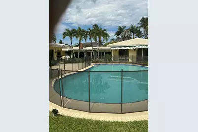 210 Palm Trail, Delray Beach, FL 33483 - Photo 3