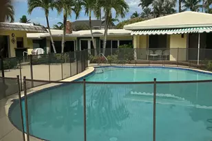 210 Palm Trail, Delray Beach, FL 33483 - Photo 3