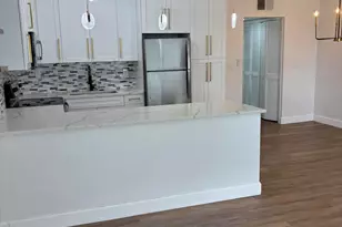 240 Horizons W, Boynton Beach, FL 33435 - Photo 3