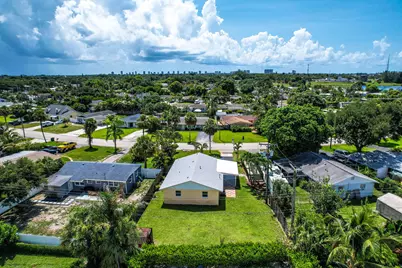 357 Garden Boulevard, Palm Beach Gardens, FL 33410 - Photo 31
