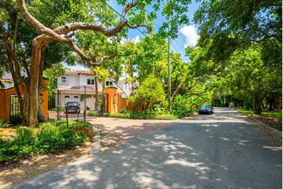 2765 Brickell Court, Miami, FL 33129 - Photo 43