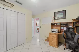 8645 SE Alabama Pl, Hobe Sound, FL 33455 - Photo 19