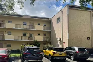 100 Ashbury Rd, Hollywood, FL 33024 - Photo 1