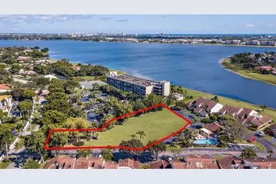 1810 Embassy Drive, West Palm Beach, FL 33401 - Photo 5