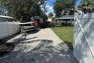 2062 SE Harding St, Port Saint Lucie, FL 34952 - Photo 35