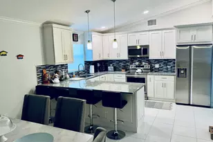 18798 Caspian Cir, Boca Raton, FL 33496 - Photo 9